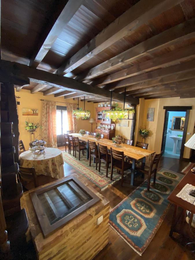 Casa Rural Dos Reales San Cristobal de Boedo エクステリア 写真