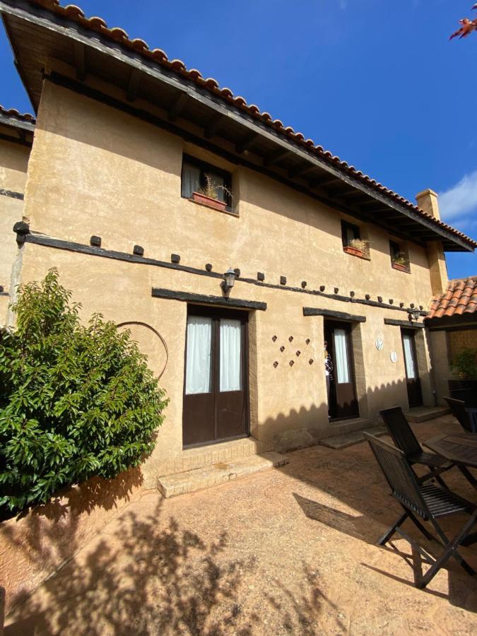 Casa Rural Dos Reales San Cristobal de Boedo エクステリア 写真