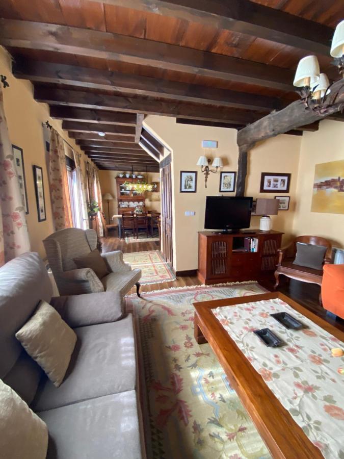 Casa Rural Dos Reales San Cristobal de Boedo エクステリア 写真
